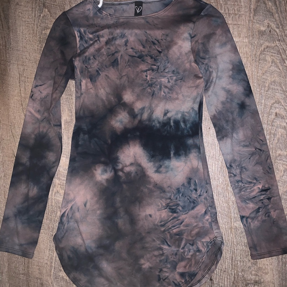 Windsor Long Sleeve Top with Tie Dye Effect!